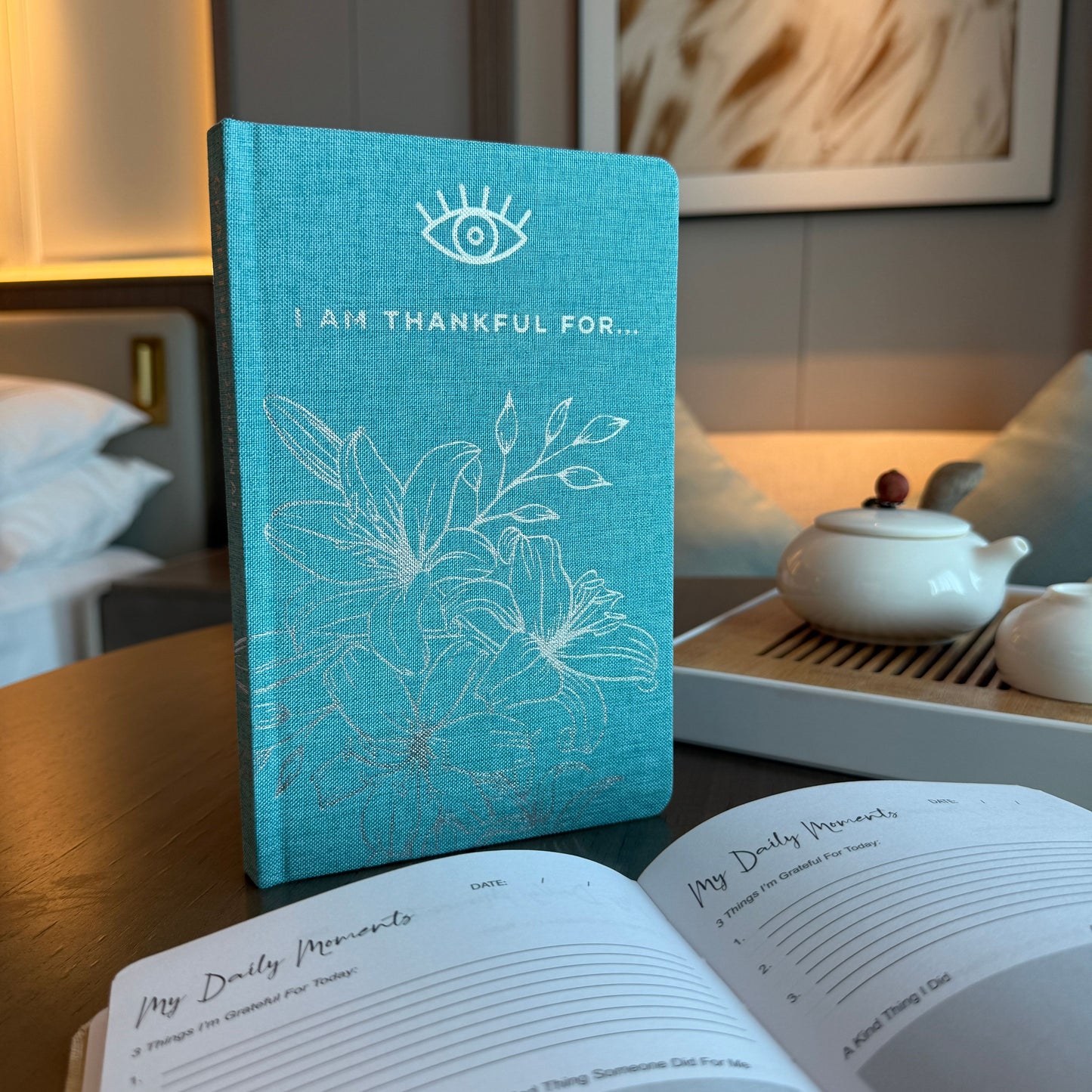 Blue Gratitude Journal with Silver Lining - 120 pages - I am Thankful For