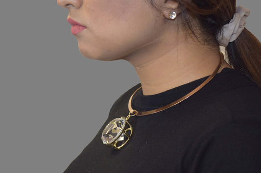 Choker Necklace with Oval Pendant (Gold and Silver)